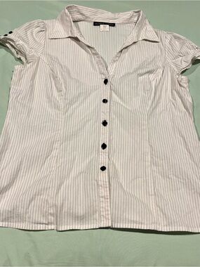Gloria Lance vertical pinstripe button-up blouse, Med